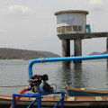 Casal esclarece a Arsal deficiência no abastecimento de água no Sertão