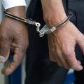 Polícia prende dupla acusada de tráfico de drogas em Major Izidoro