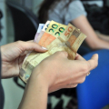 Governo de Alagoas libera segunda-faixa salarial no sábado (10)