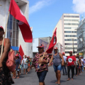 Camponesas realizam ato em defesa da Reforma Agr谩ria em Macei贸