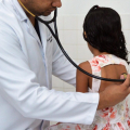 Pediatra do HGE orienta sobre cuidados para prevenir acidentes com crianças durante as férias escolares
