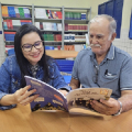 Incentivado pela filha, pai realiza sonho de concluir os estudos, aos 73 anos