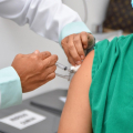 Sesau orienta sobre importância de manter atualizado o Cartão de Vacinação