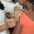 Sesau orienta sobre a importância da vacina contra o HPV para prevenir o câncer