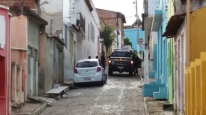 Viaturas da PF foram vistas na cidade de Traipu (Foto: Cortesia / Alagoas na Net)